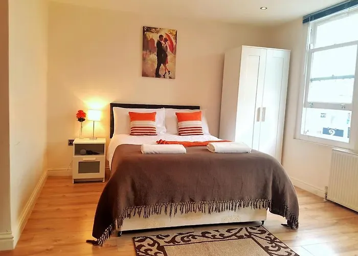 Comfortable Studio Flat Near Central London